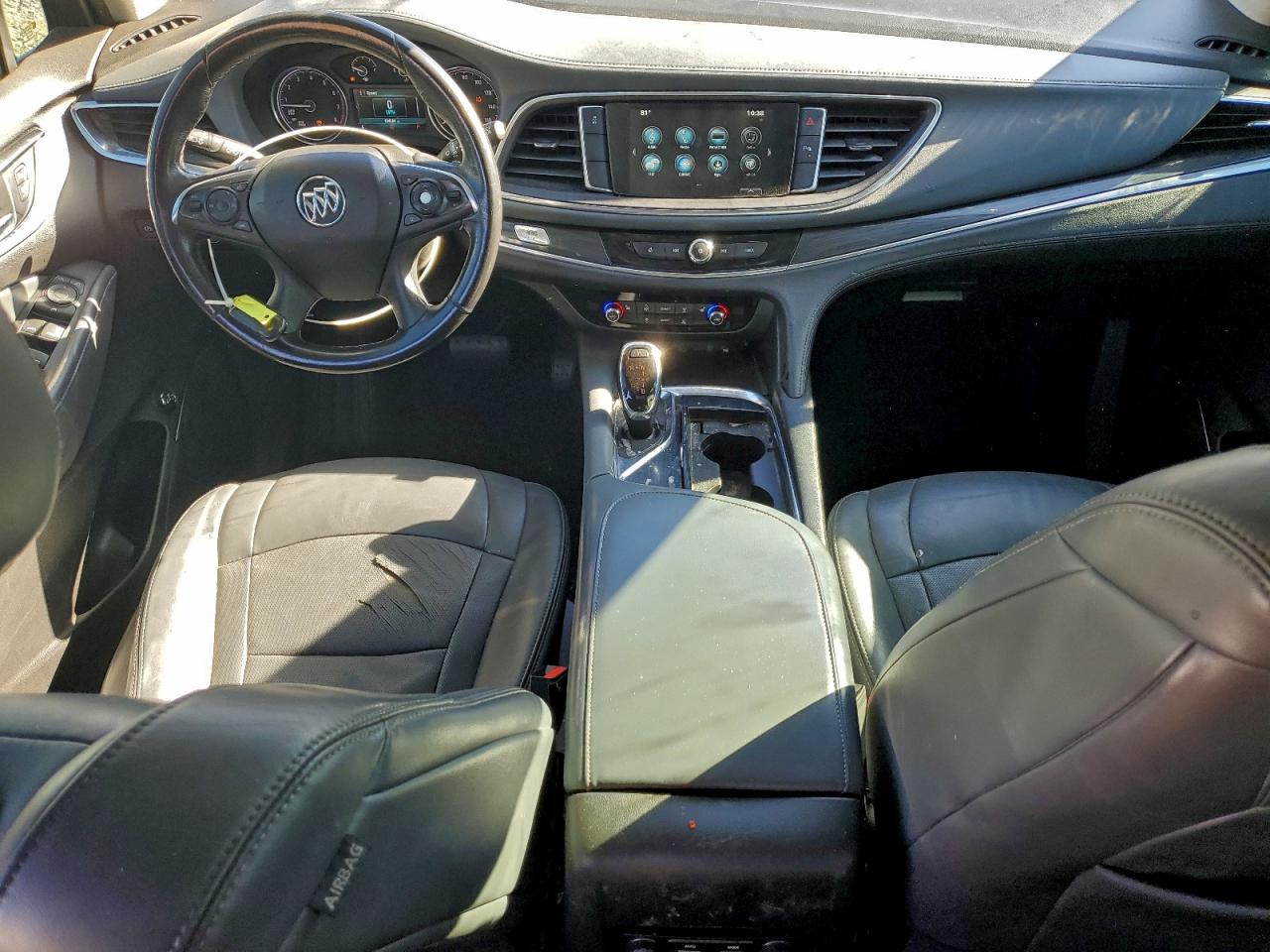 Buick Enclave Essence Image 6