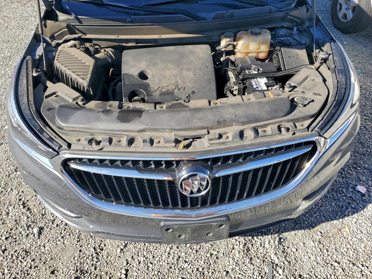 Buick Enclave Essence Image 11