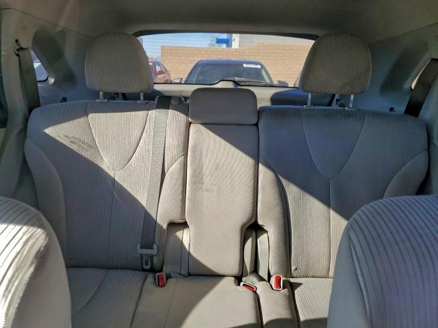 Toyota Venza Le Image 10