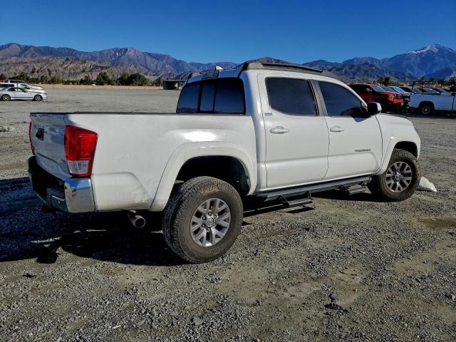 Toyota Tacoma Double Cab Image 12