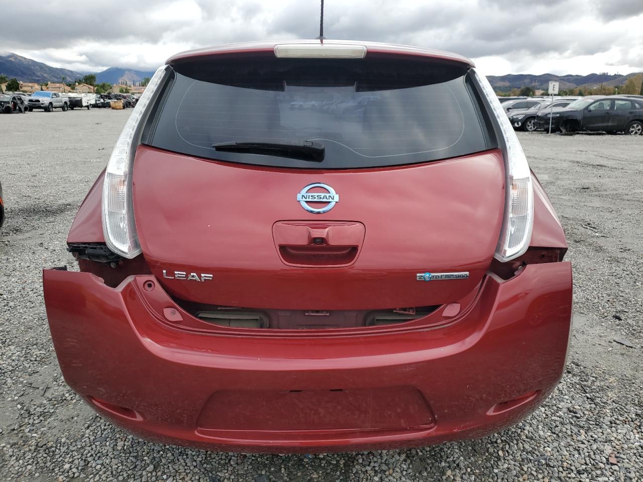 Nissan LEAF S Image 8