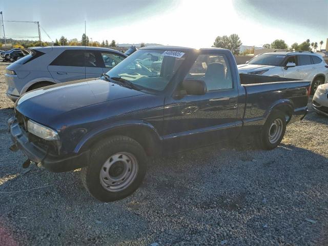  Salvage Chevrolet S-10