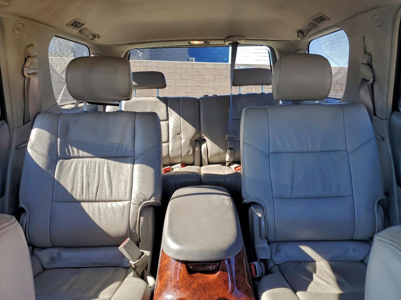 Toyota Sequoia Limited Image 2