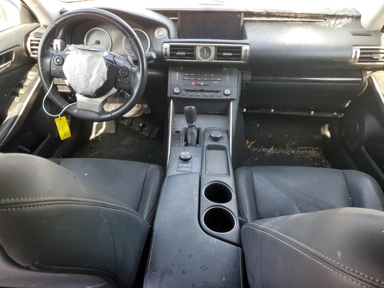 Lexus Is 200t Image 4