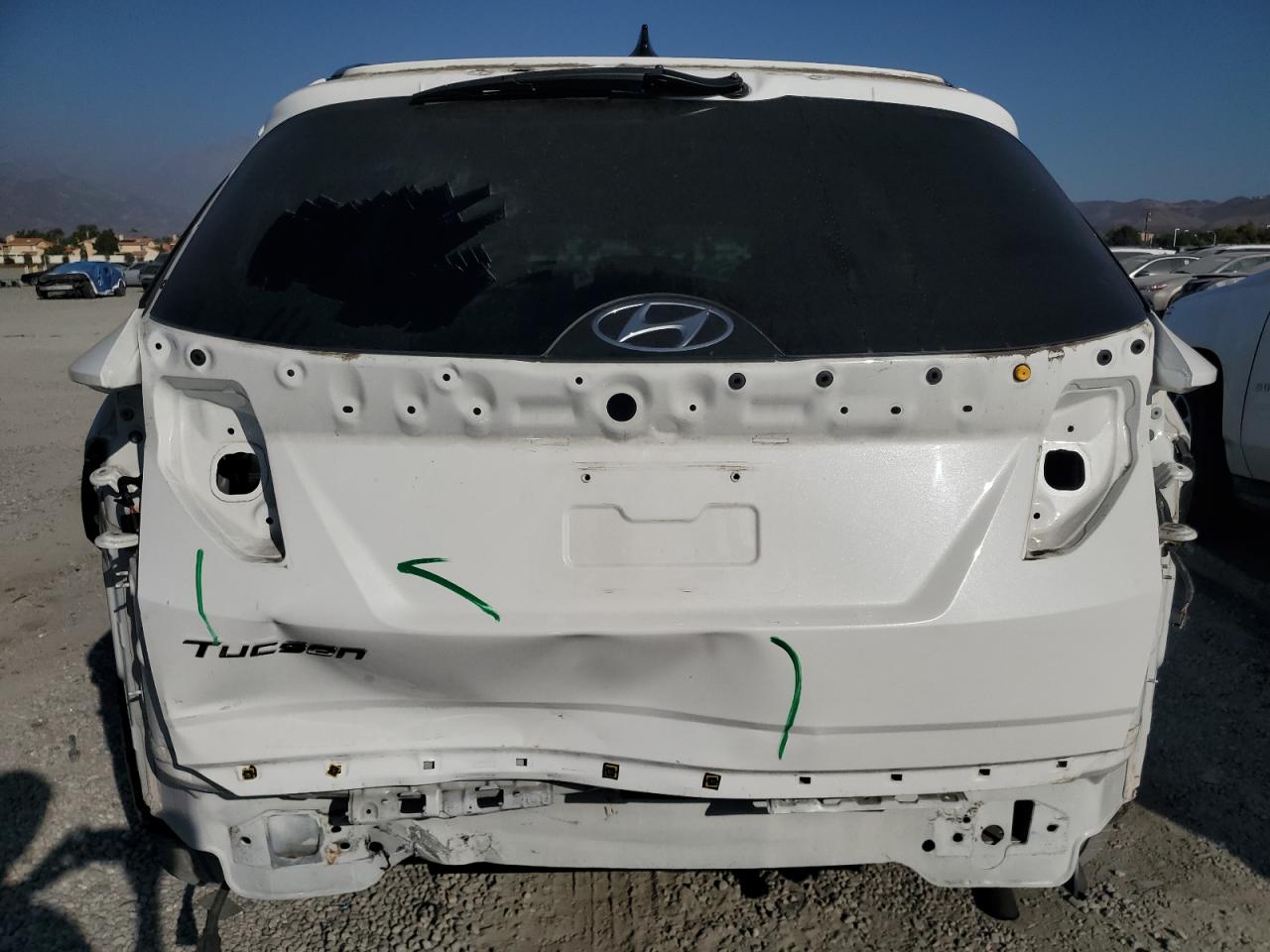 Hyundai TUCSON Limited Image 3