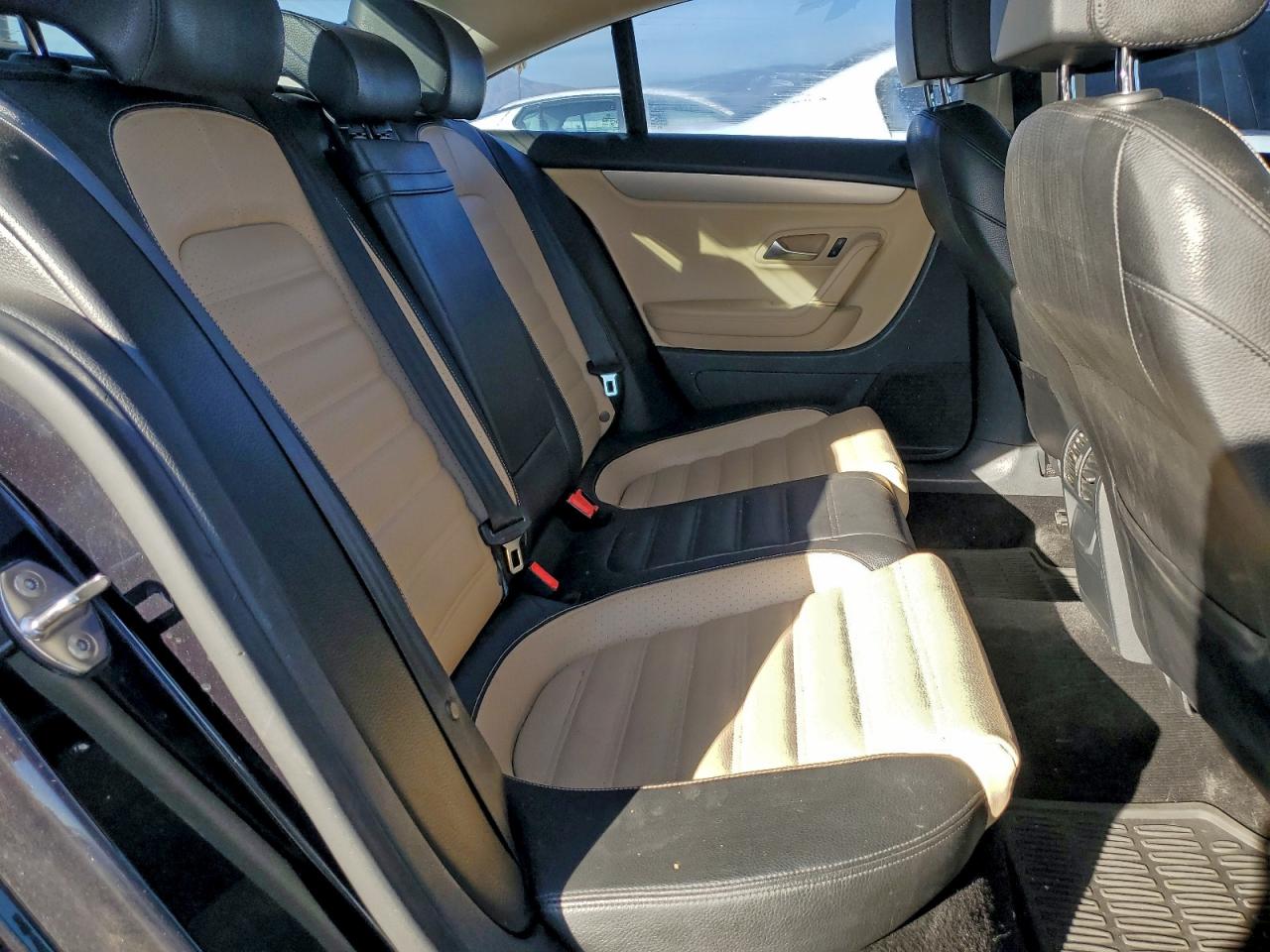 Volkswagen CC Sport Image 7