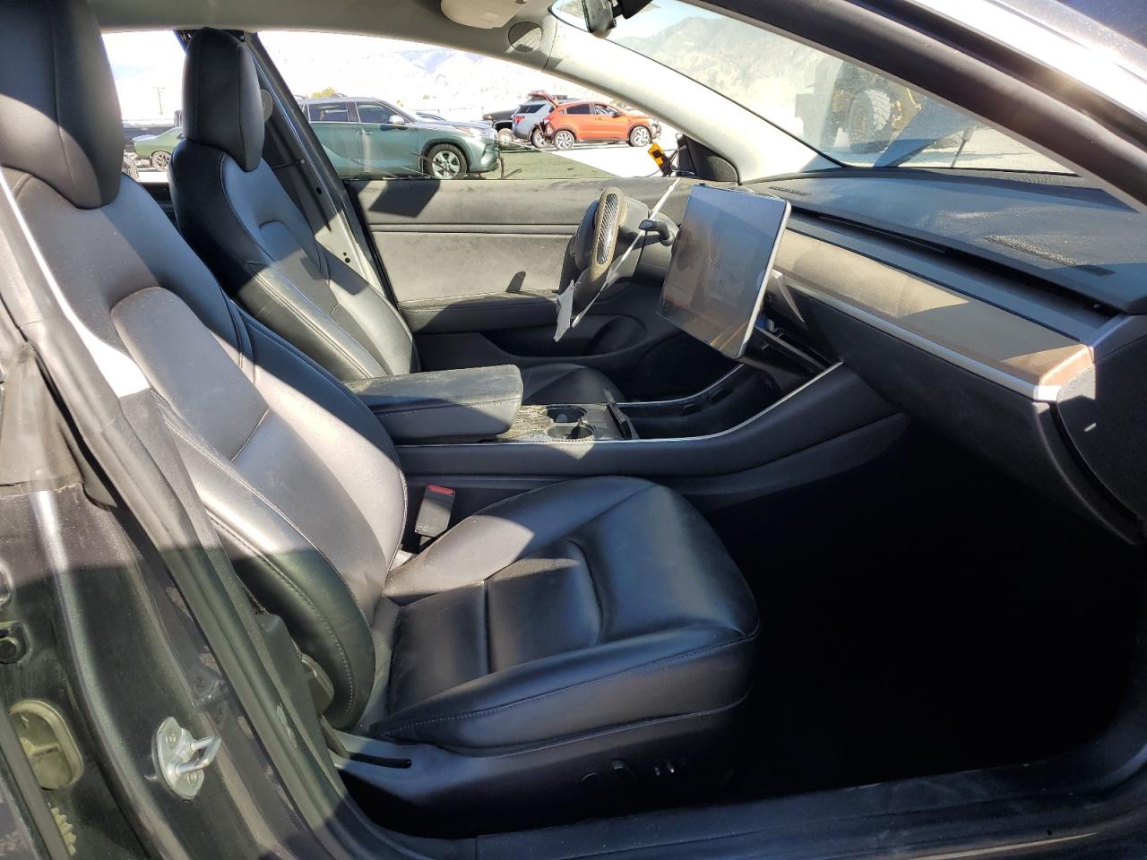 Tesla Model 3 Image 6