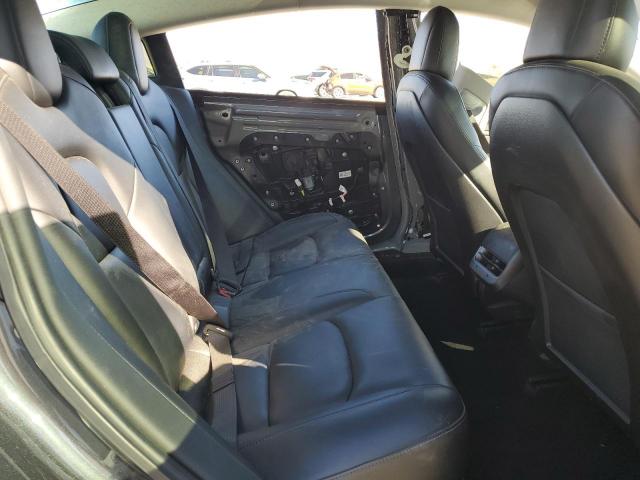 Tesla Model 3 Image 7