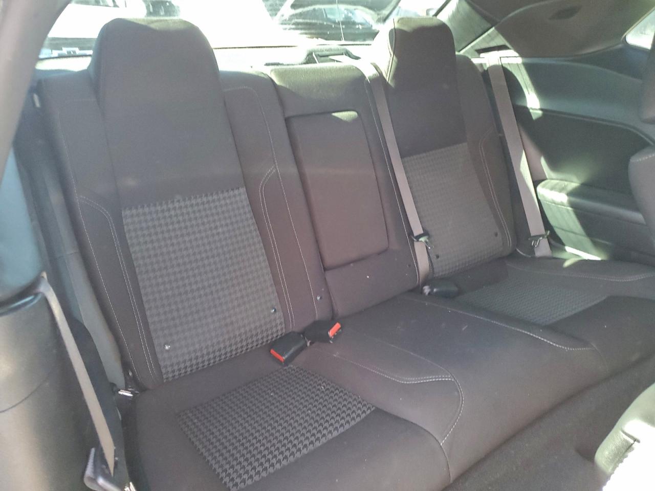 Dodge Challenger Sxt Image 6