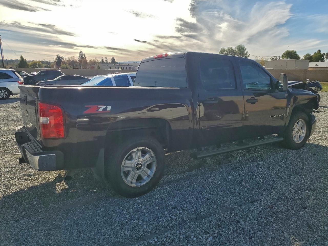 Chevrolet Silverado C1500 Image 2