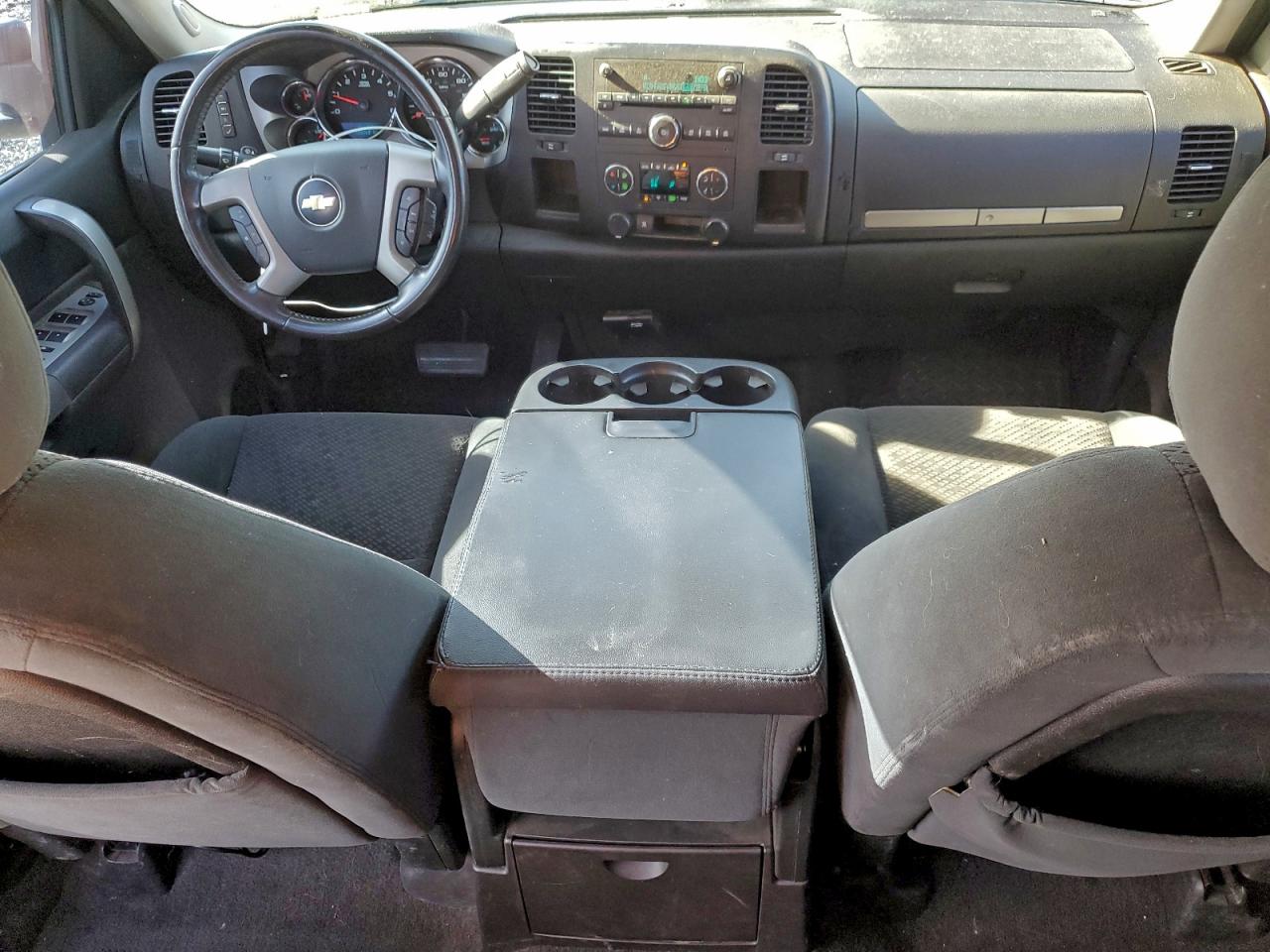 Chevrolet Silverado C1500 Image 12