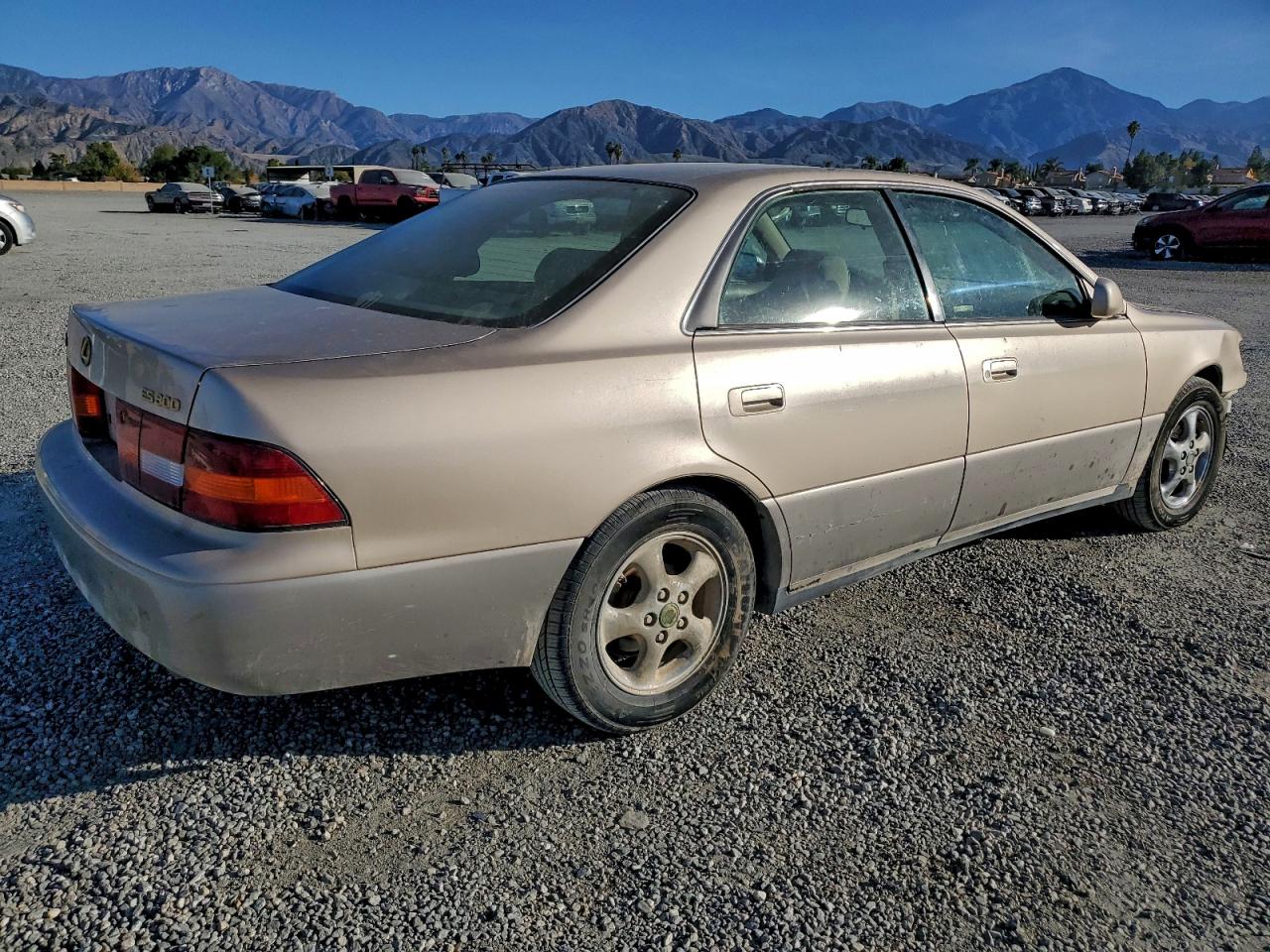 Lexus Es 300 Image 2