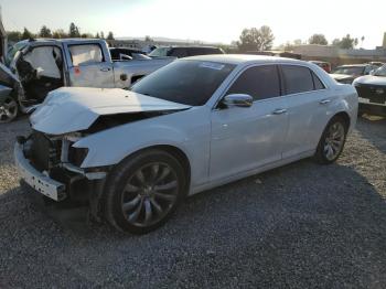  Salvage Chrysler 300
