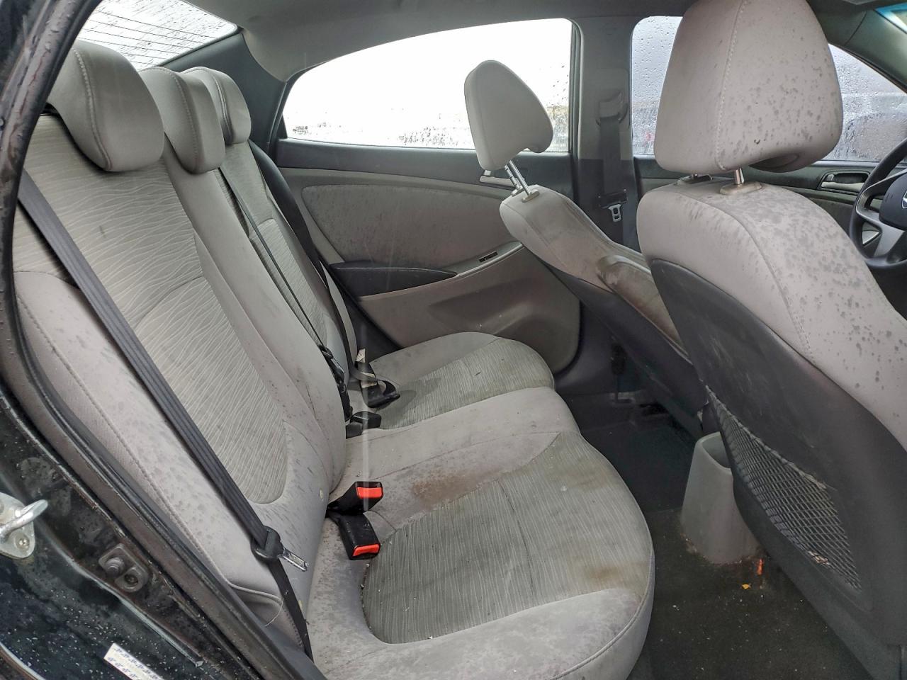 Hyundai ACCENT Se Image 11