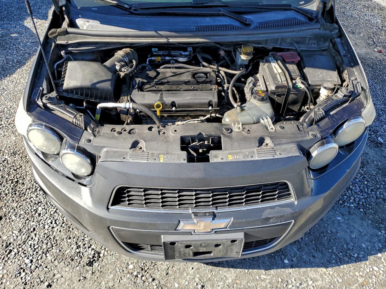 Chevrolet Sonic Lt Image 12