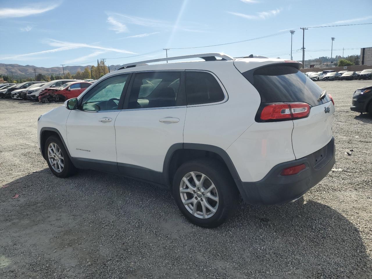 Jeep Grand Cherokee Latitude Image 3