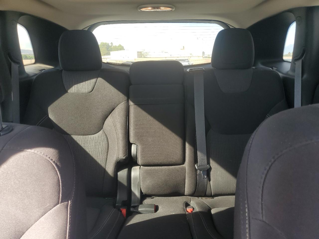 Jeep Grand Cherokee Latitude Image 12