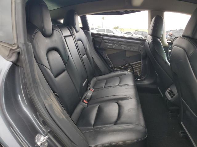 Tesla Model 3 Image 9