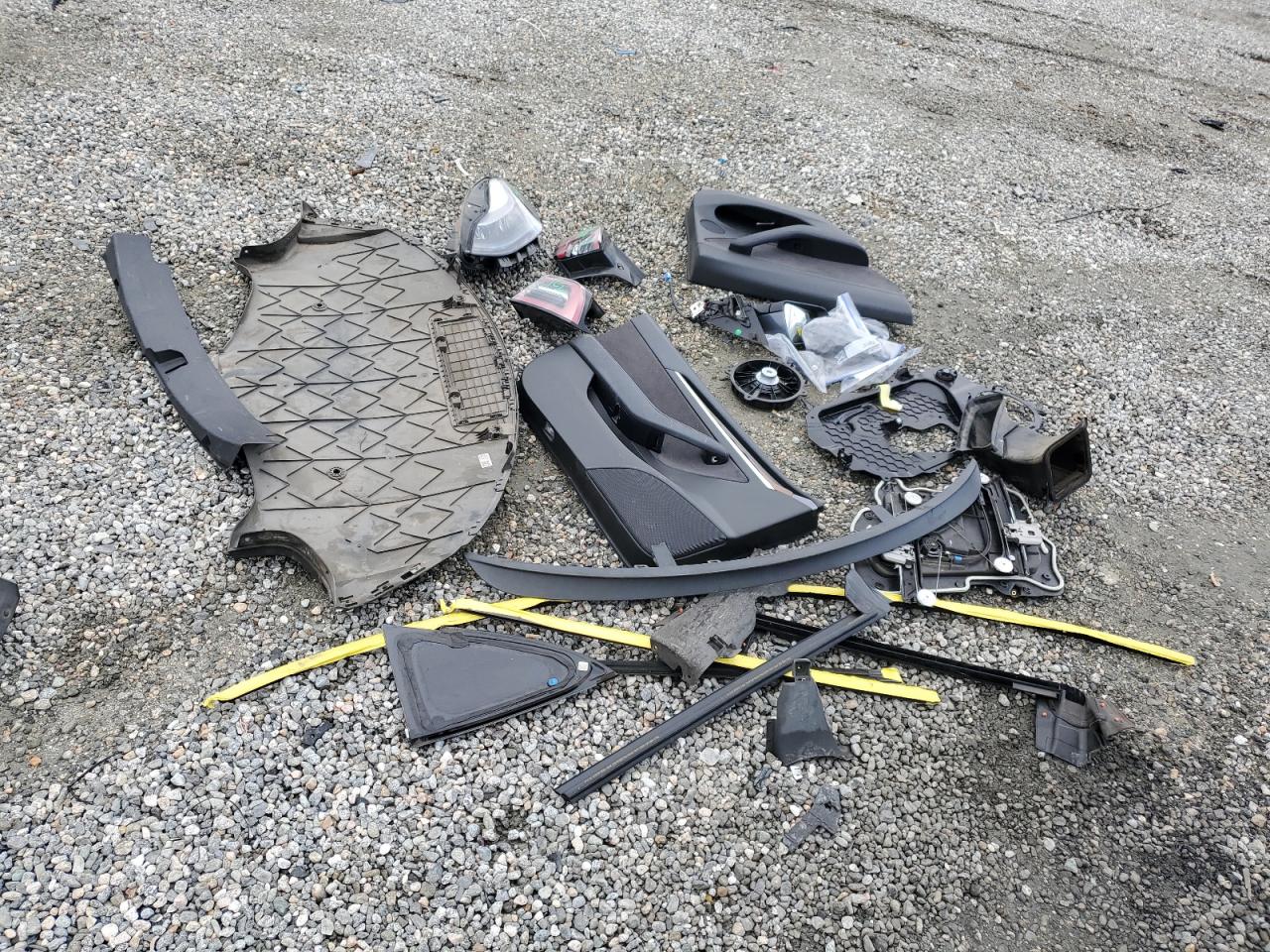 Tesla Model 3 Image 12