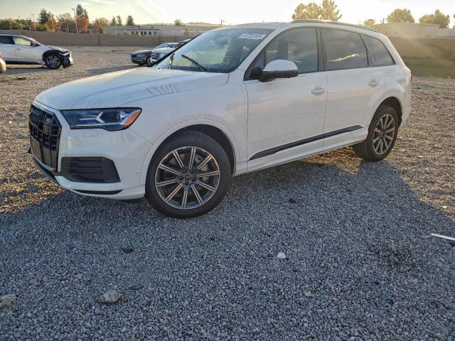  Salvage Audi Q7
