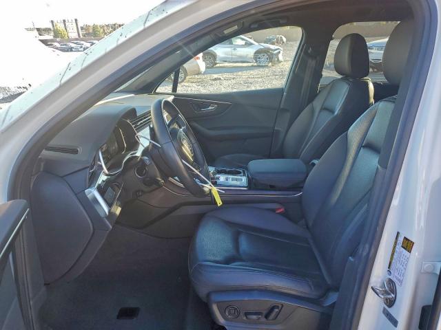 Audi Q7 Premium Plus Image 10