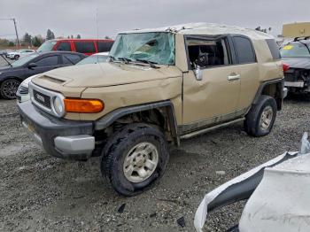  Salvage Toyota FJ Cruiser