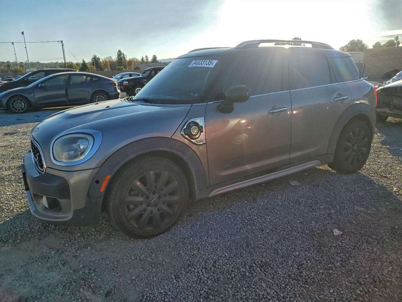 MINI Cooper S E Countryman All4 Image 1