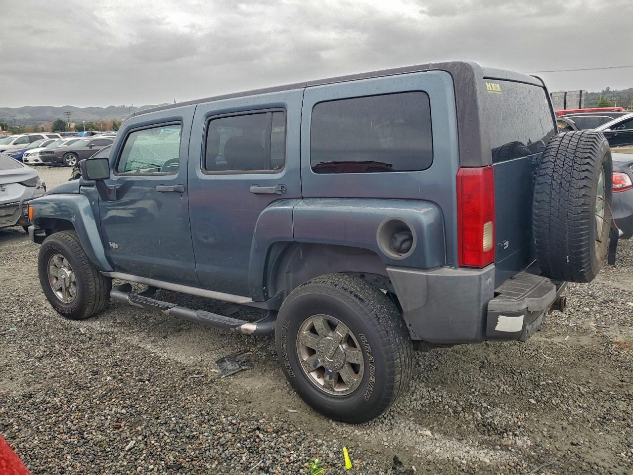 HUMMER H3 Image 7