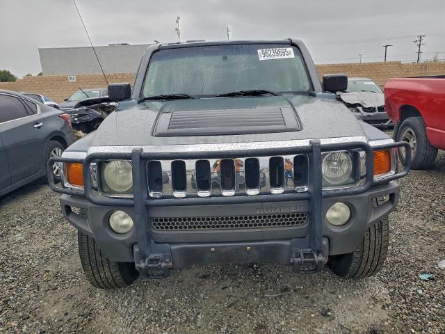 HUMMER H3 Image 12