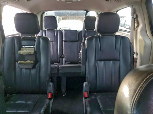 Chrysler Minivan Touring Image 12