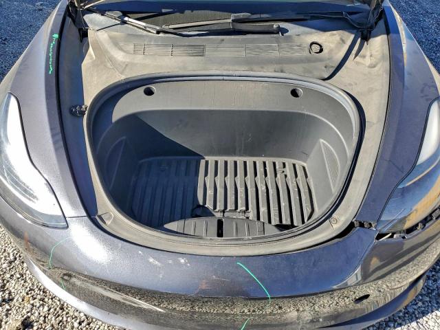 Tesla Model 3 Image 12
