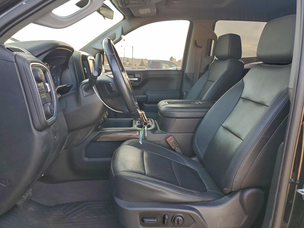 Chevrolet Silverado K1500 Lt Trail Boss Image 4