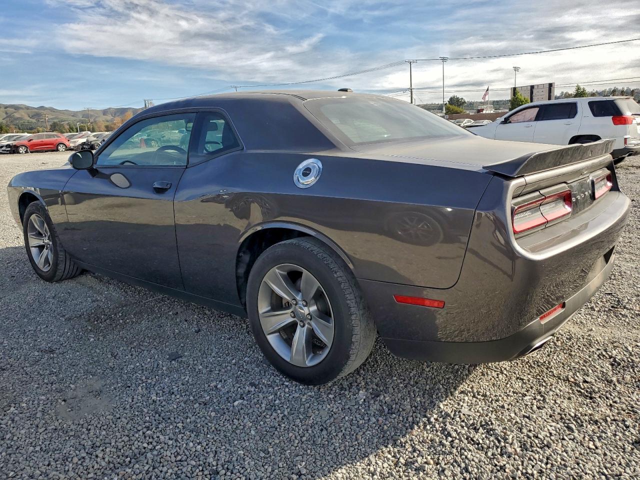 Dodge Challenger Sxt Image 6