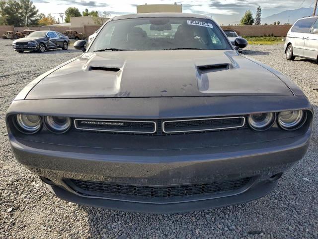 Dodge Challenger Sxt Image 7
