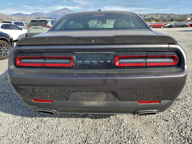 Dodge Challenger Sxt Image 5