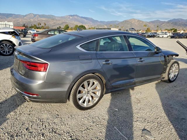 Audi A5 Premium Plus Image 2