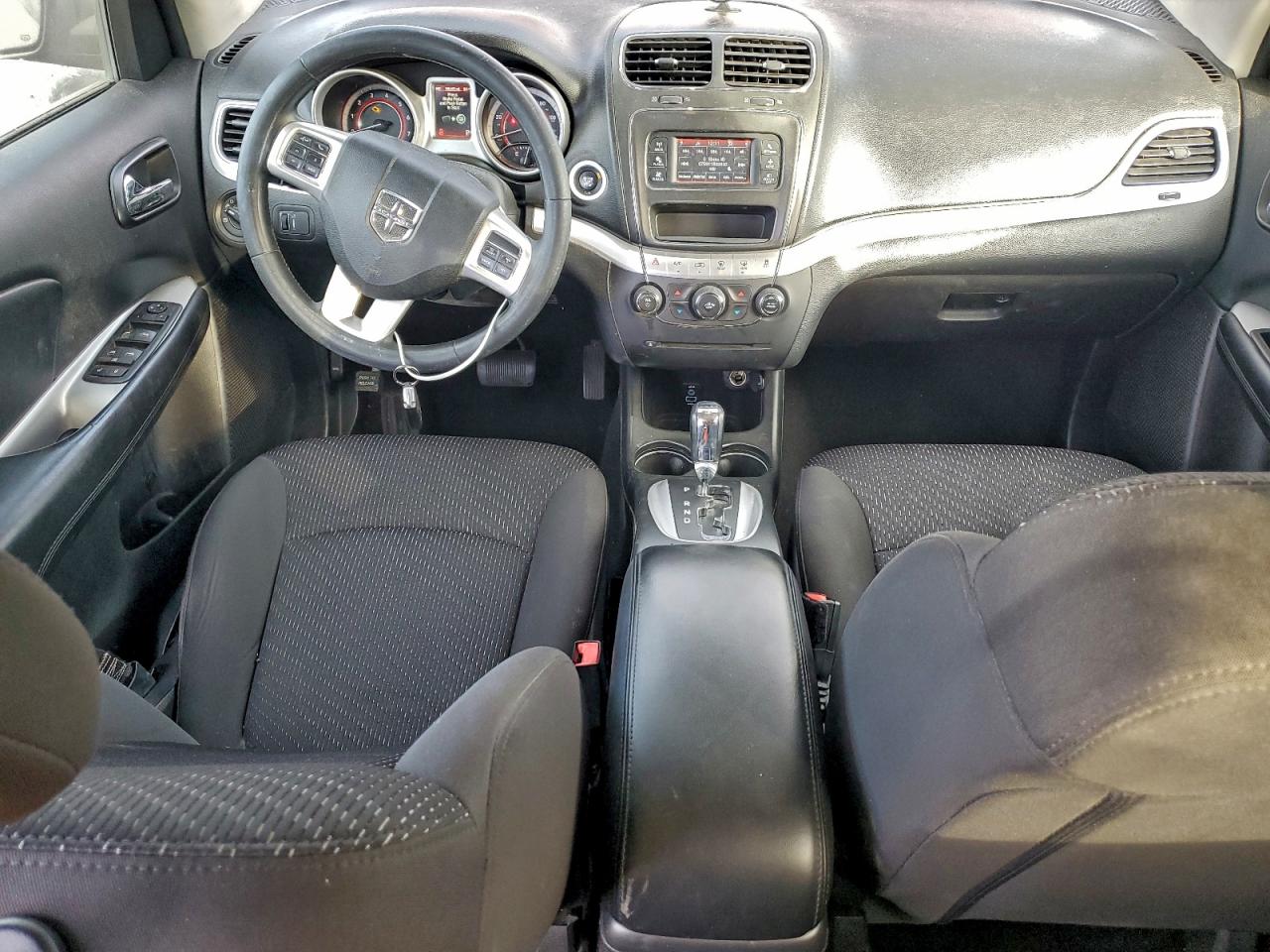 Dodge Journey Crossroad Image 8