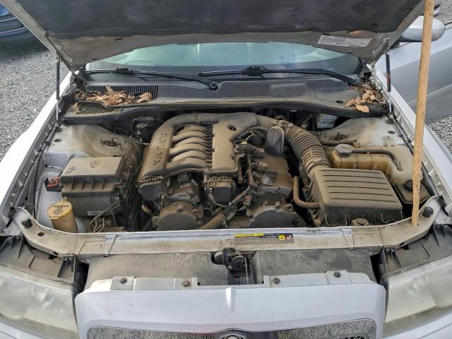 Chrysler 300 Touring Image 11