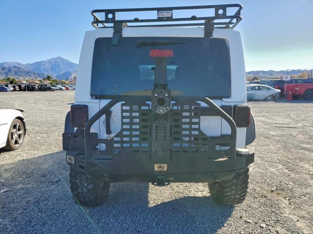 Jeep Wrangler Rubicon Image 7