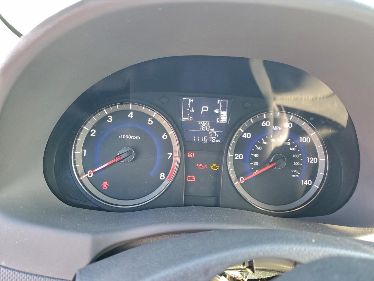 Hyundai ACCENT Se Image 6